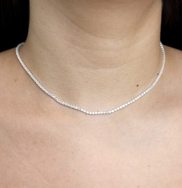 Choker riviera com pedras cristal