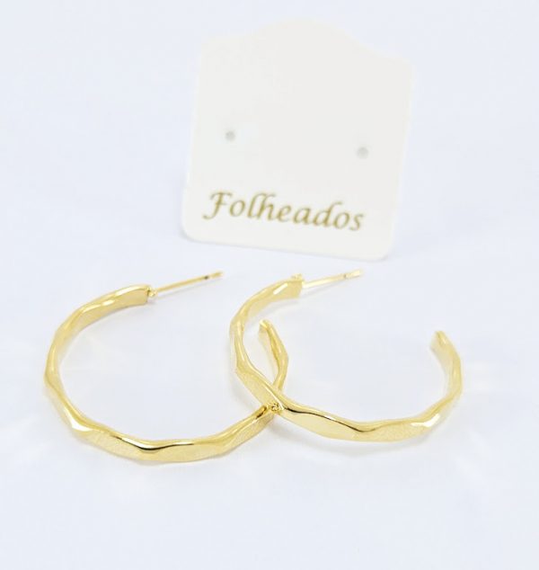 Argola com detalhes chapeado dourado - Image 3