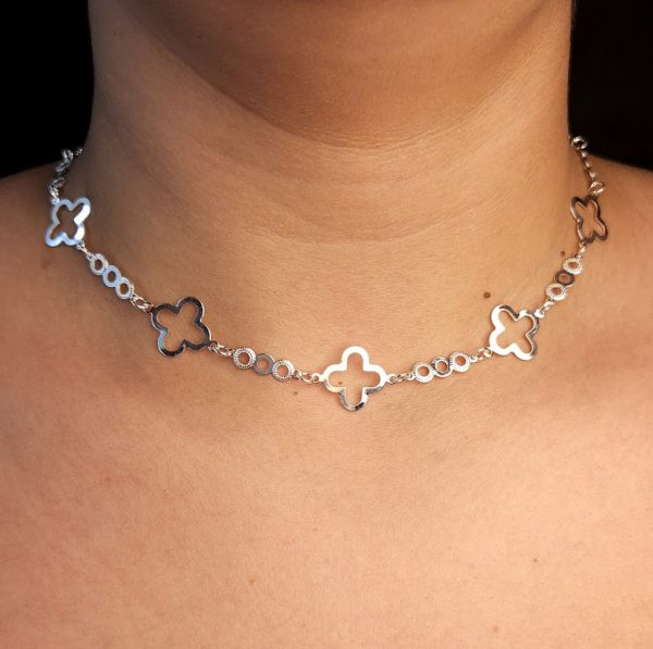 Choker com trevos vazado prateado - Image 2