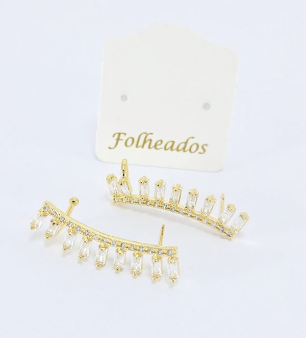 Brinco ear cuff fio cravejado com pedras baguete lateral