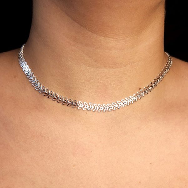 Choker setas vazada prateada