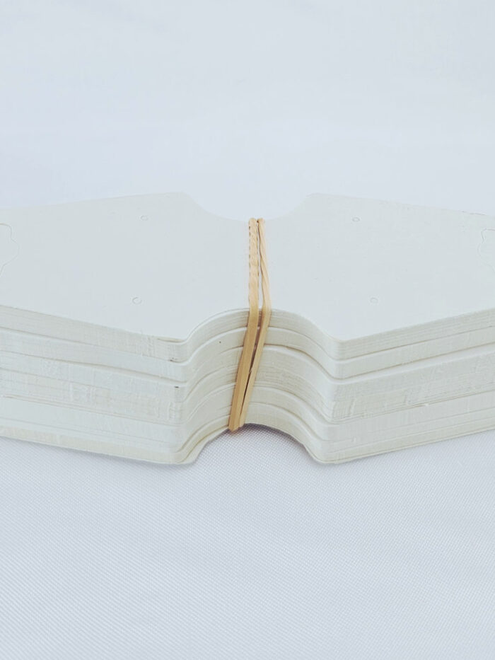 Tags para cordão branco P