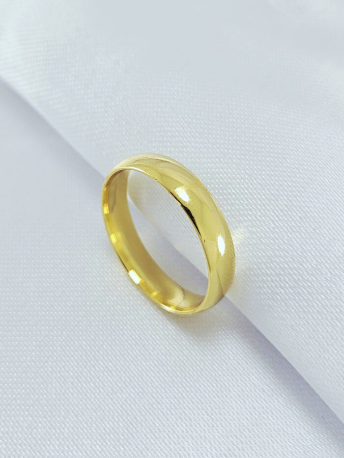 Aliança boleada dourada