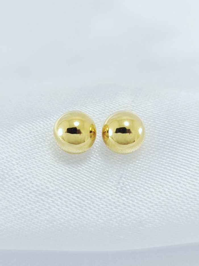 Brinco bola dourado