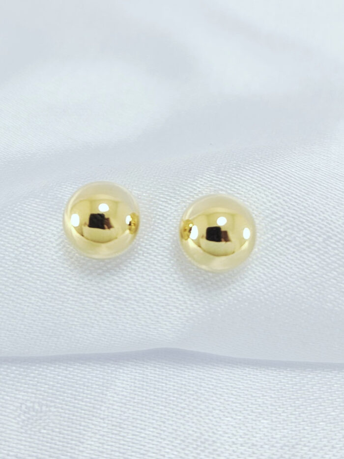 Brinco bola lisa dourado