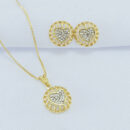 Conjunto coração cravejado fios dourado