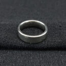 Aliança com faixa quadrada