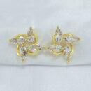 Brinco estilo flor com pedra navete