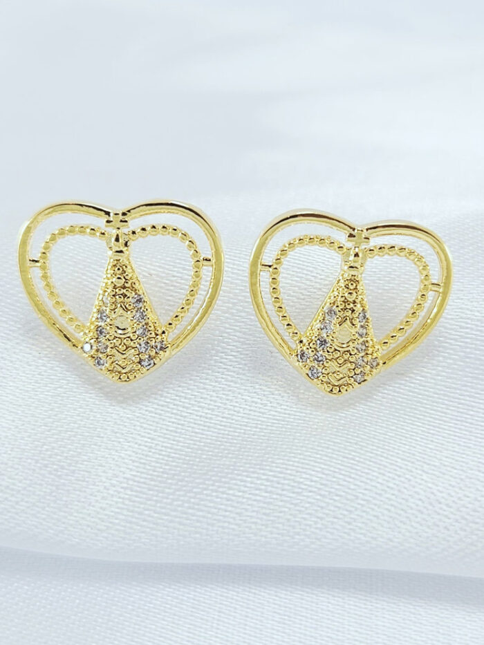 Brinco fio duplo com detalhe nossa senhora aparecida cravejado