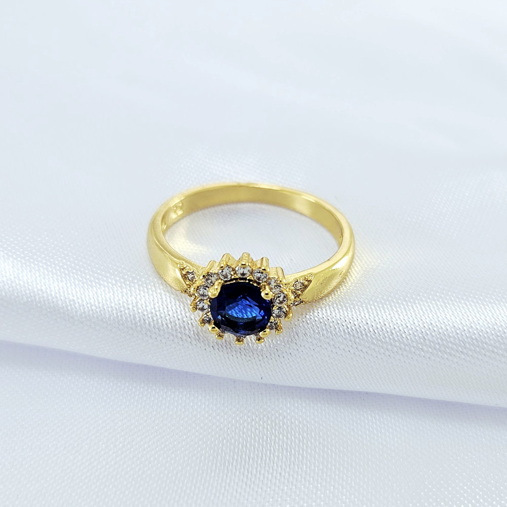 Anel de Formatura Azul Cravejado com zircônias cristal