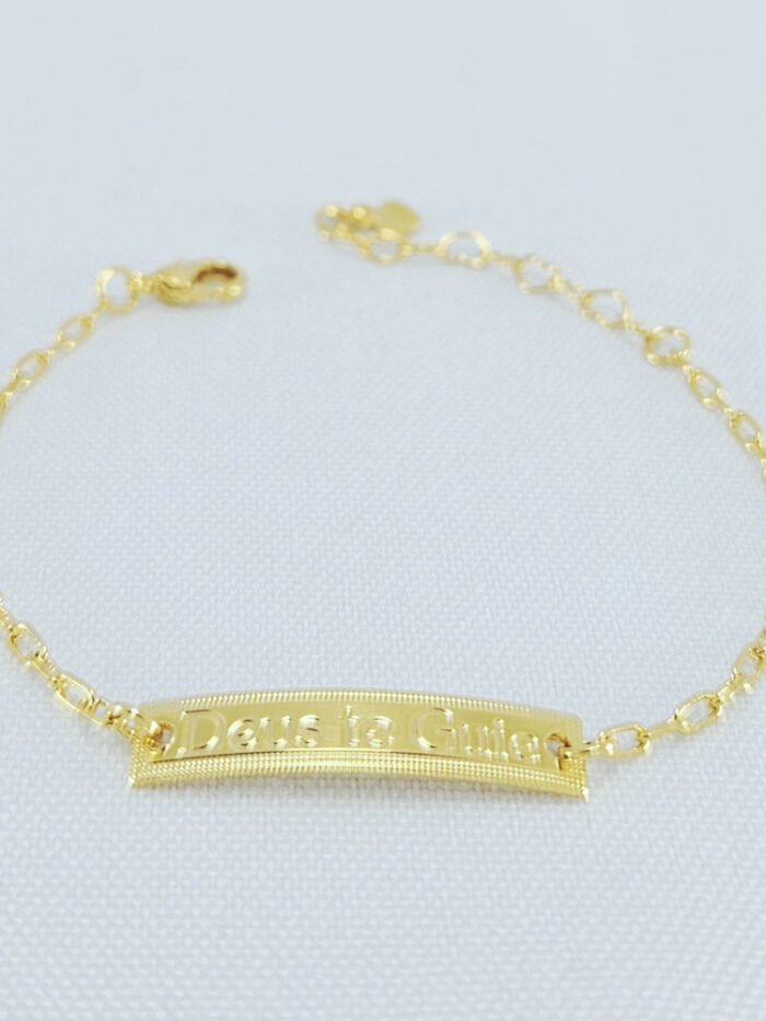 Pulseira infantil com placa ´DEUS TE GUIE´