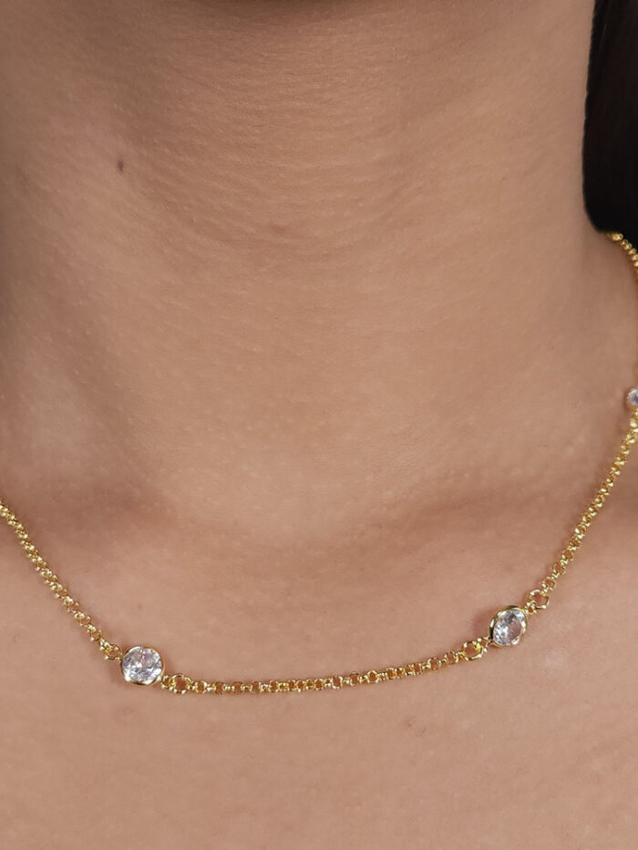 Gargantilha chocker elos português com ponto de luz