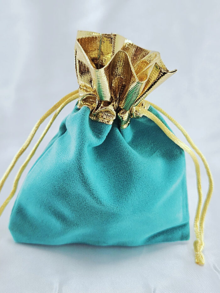 Saquinho de veludo com borda dourada M