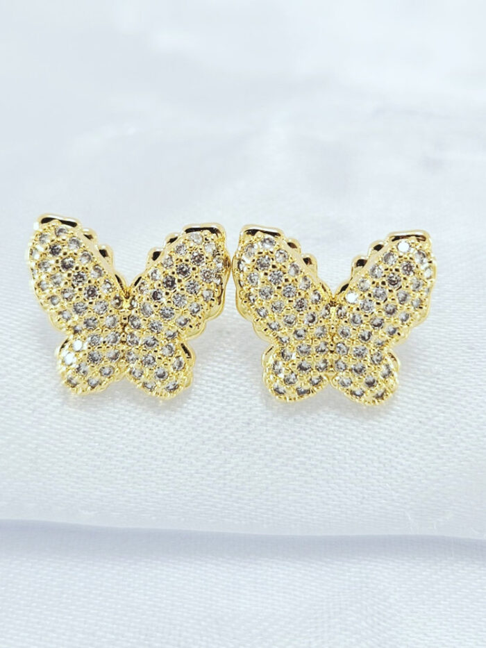 Brinco borboleta cravejado