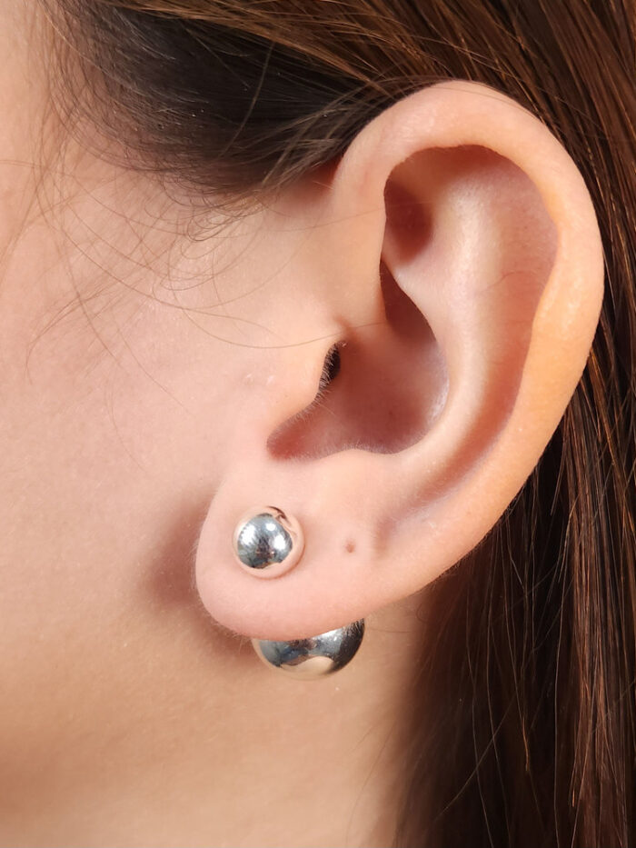 Brinco duo base bola prateada