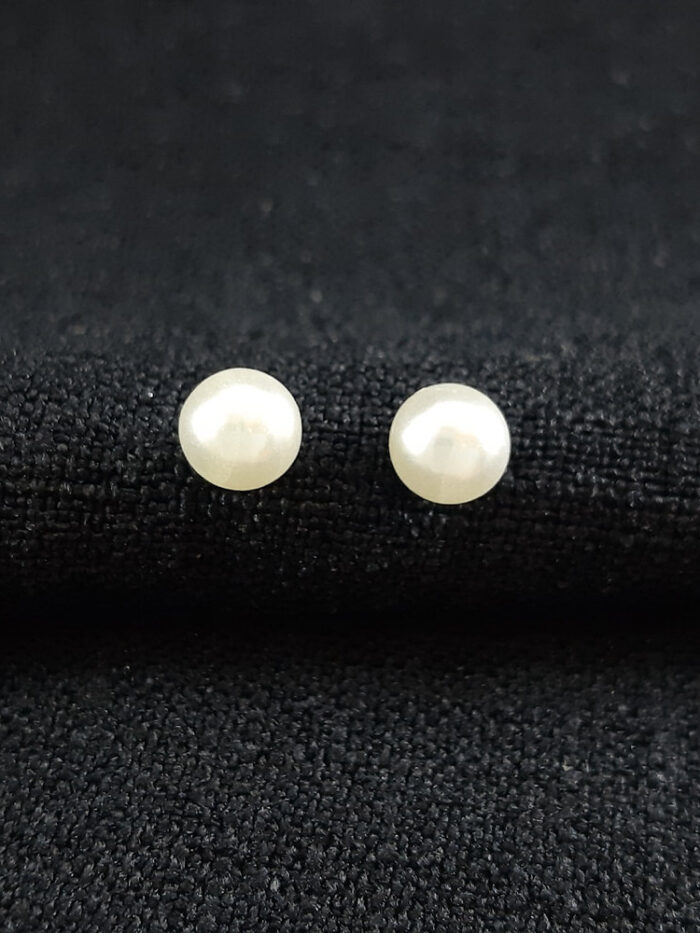 Brinco pérola com base prata