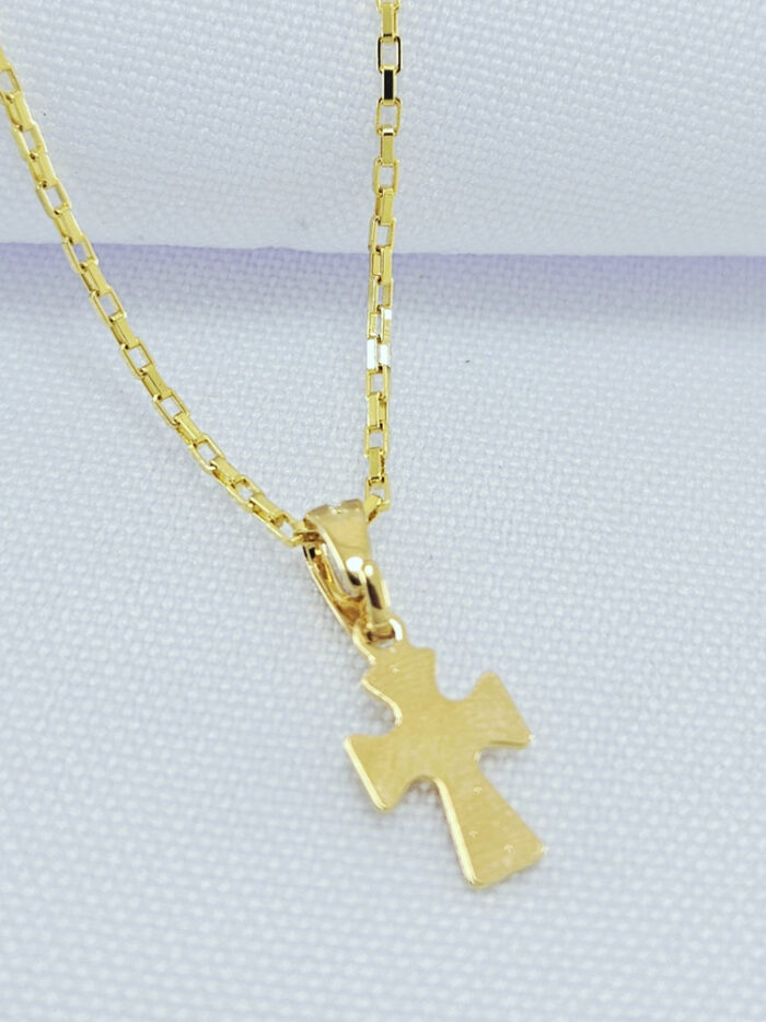 Cordão masculino com cruz dourado boleada