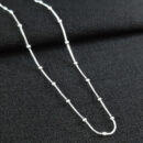 Gargantilha chocker detalhe em bolinhas