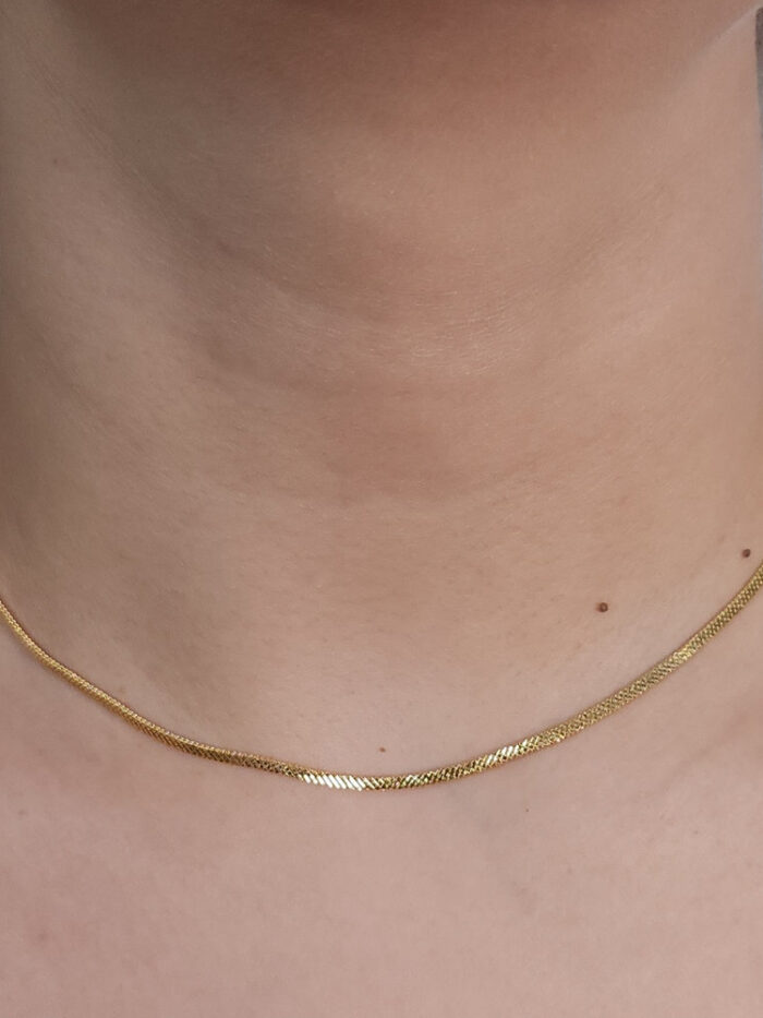 Gargantilha chocker malha fina