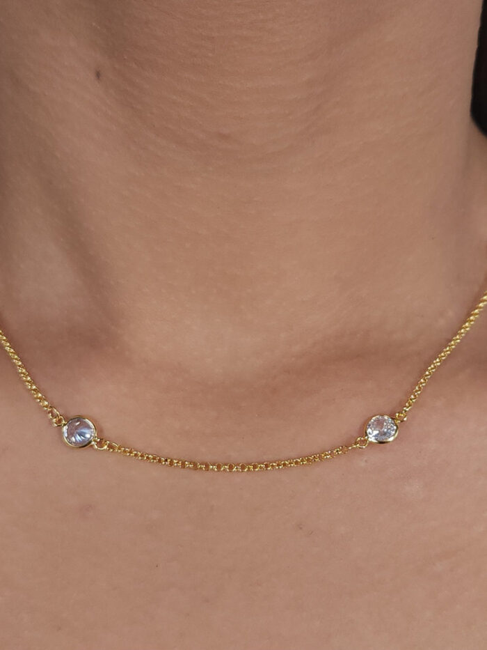 Gargantilha chocker ponto de luz cristal