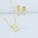 Conjunto base dourada com pedra quadrada cristal