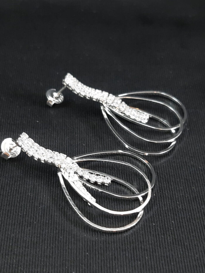 Brinco base riviera com detalhe vazado