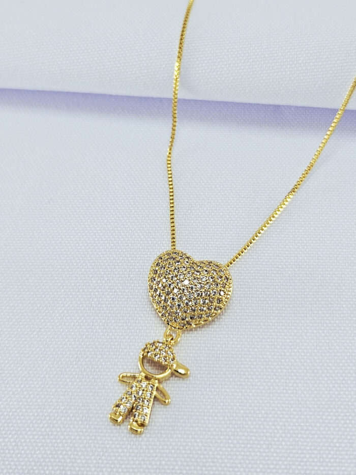 Gargantilha coração cravejado menino