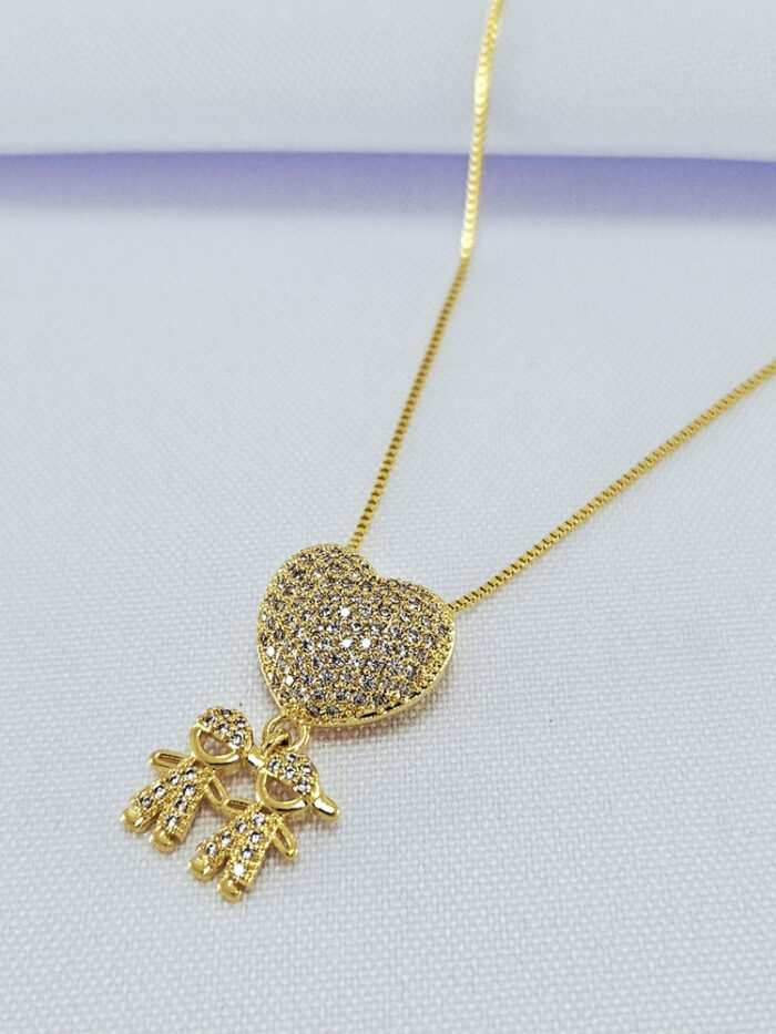 Gargantilha coração cravejado meninos