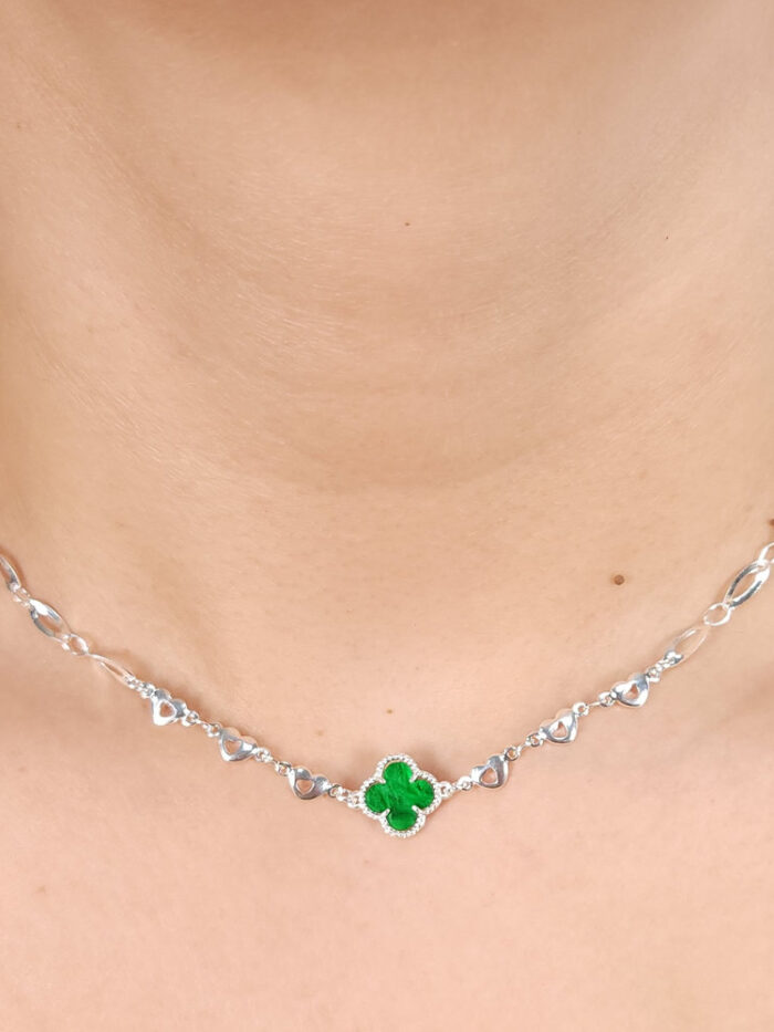 Gargantilha choker elos corações e oval torcido com trevo