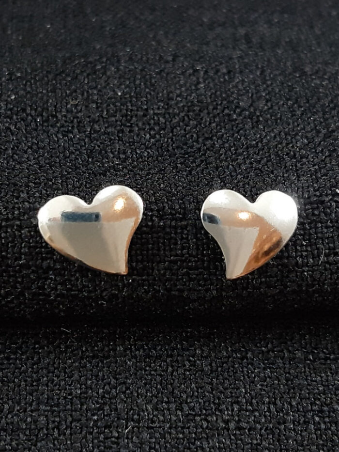 Brinco coração liso