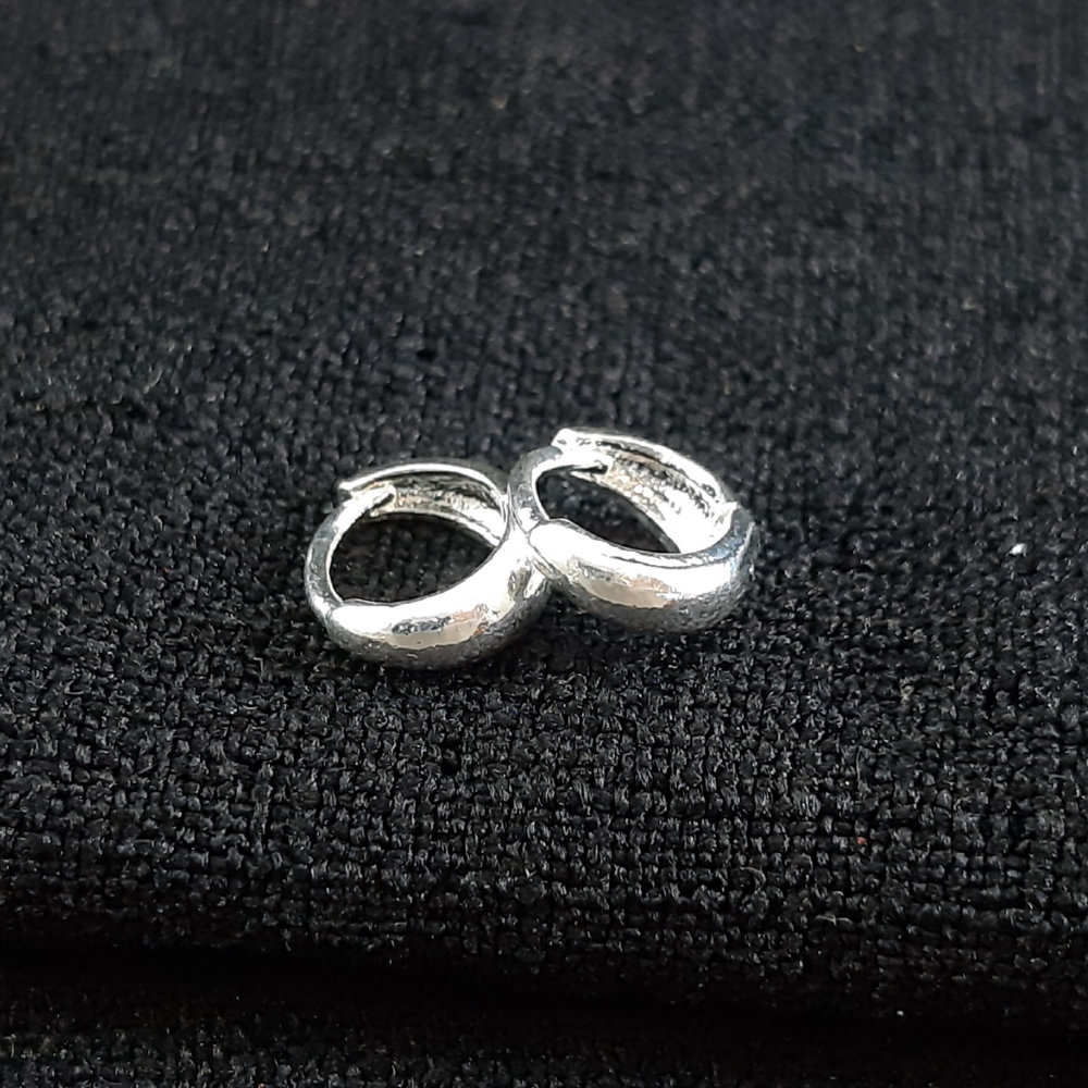 Brinco argolinha para cartilagem