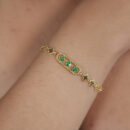 Pulseira trevo detalhado