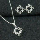 Conjunto abstrato vazado detalhado