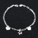 Pulseira infantil estrela e corações detalhado