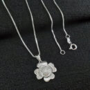 Gargantilha flor círculo cravejado