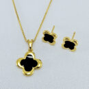 Conjunto estilo trevo preto detalhe dourado
