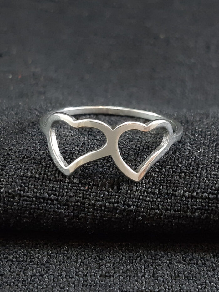 Anel coração duplo vazado