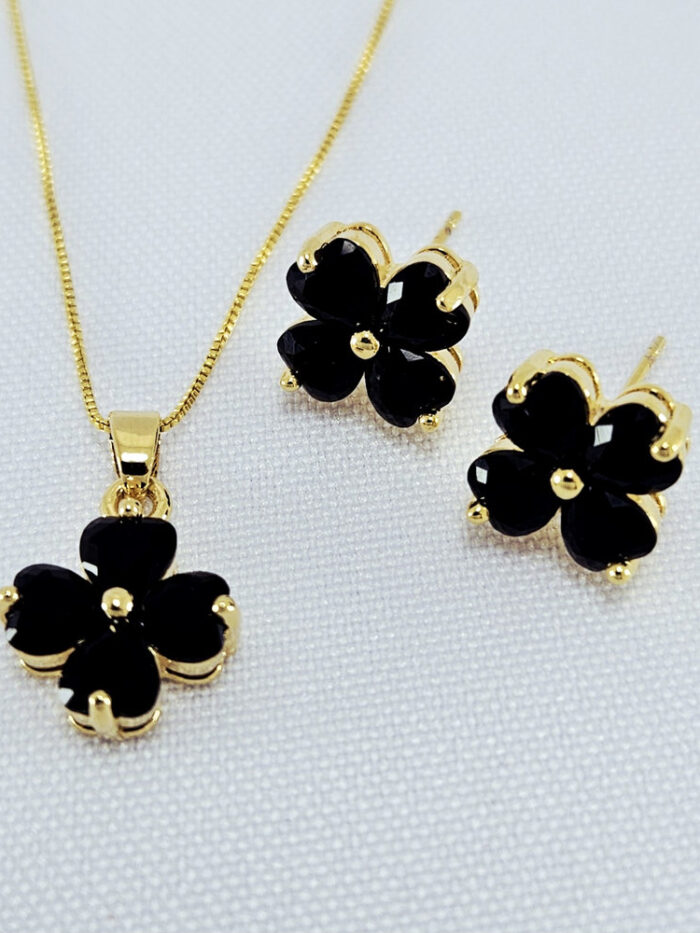 Conjunto trevo detalhado