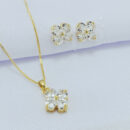 Conjunto flor com pedra cristal