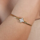 Bracelete trevo cravejado regulavél