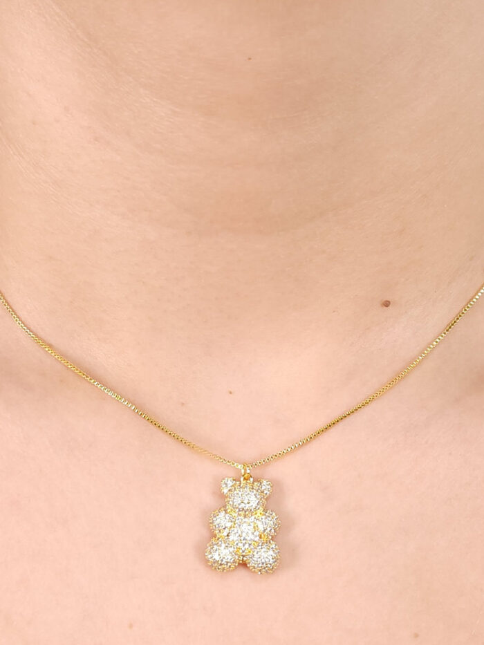 Gargantilha com pingente urso cravejado