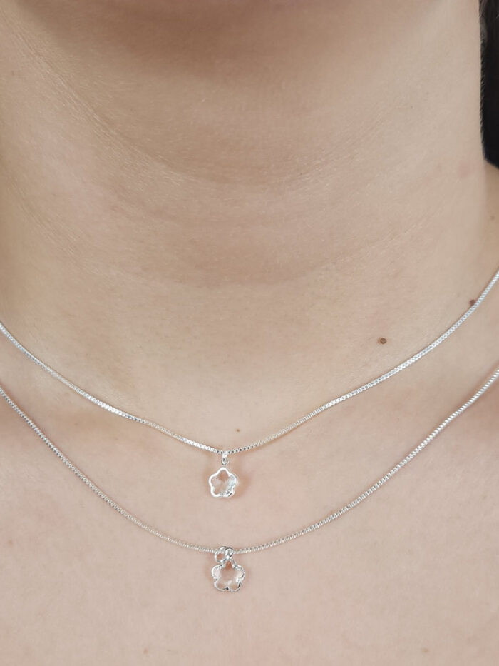 Gargantilha veneziana dupla com flor cristal