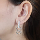 Brinco base cravejado com corações duplos vazados