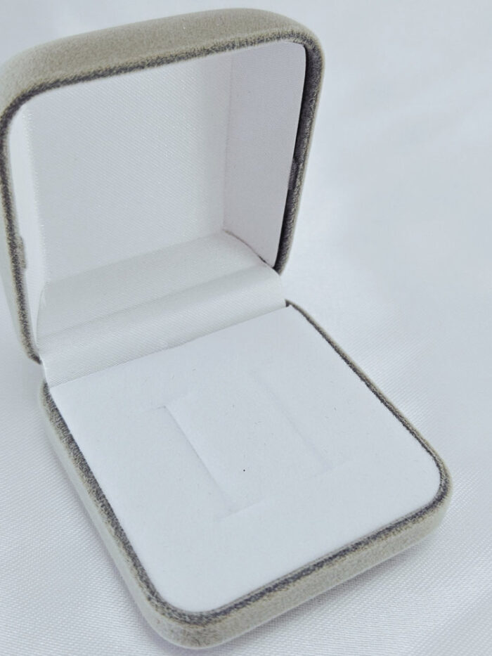 Caixa de veludo cinza para aliança