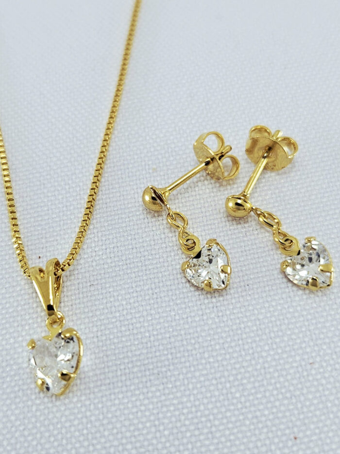 Conjunto infantil com coraçaõ cristal