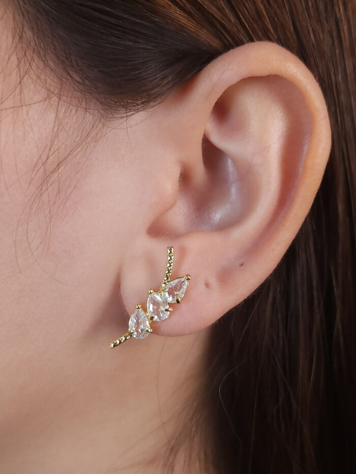 Brinco estilo gota pedra cristal