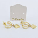 Brinco argola vazado com pingete coração