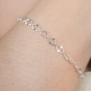 Pulseira oval detalhada