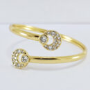 Bracelete com detalhe cravejado vazado