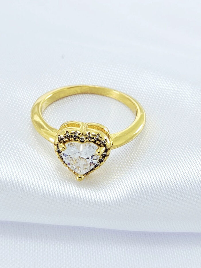 Anel coração com pedra cristal borda cravejda